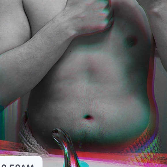 Meet your Posher, Carlos - Picture 2 of 4